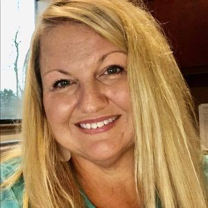 Meet your Posher, Renee